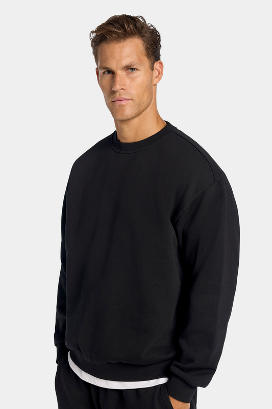 DER MILAN OVERSIZED RUNDHALSPULLOVER