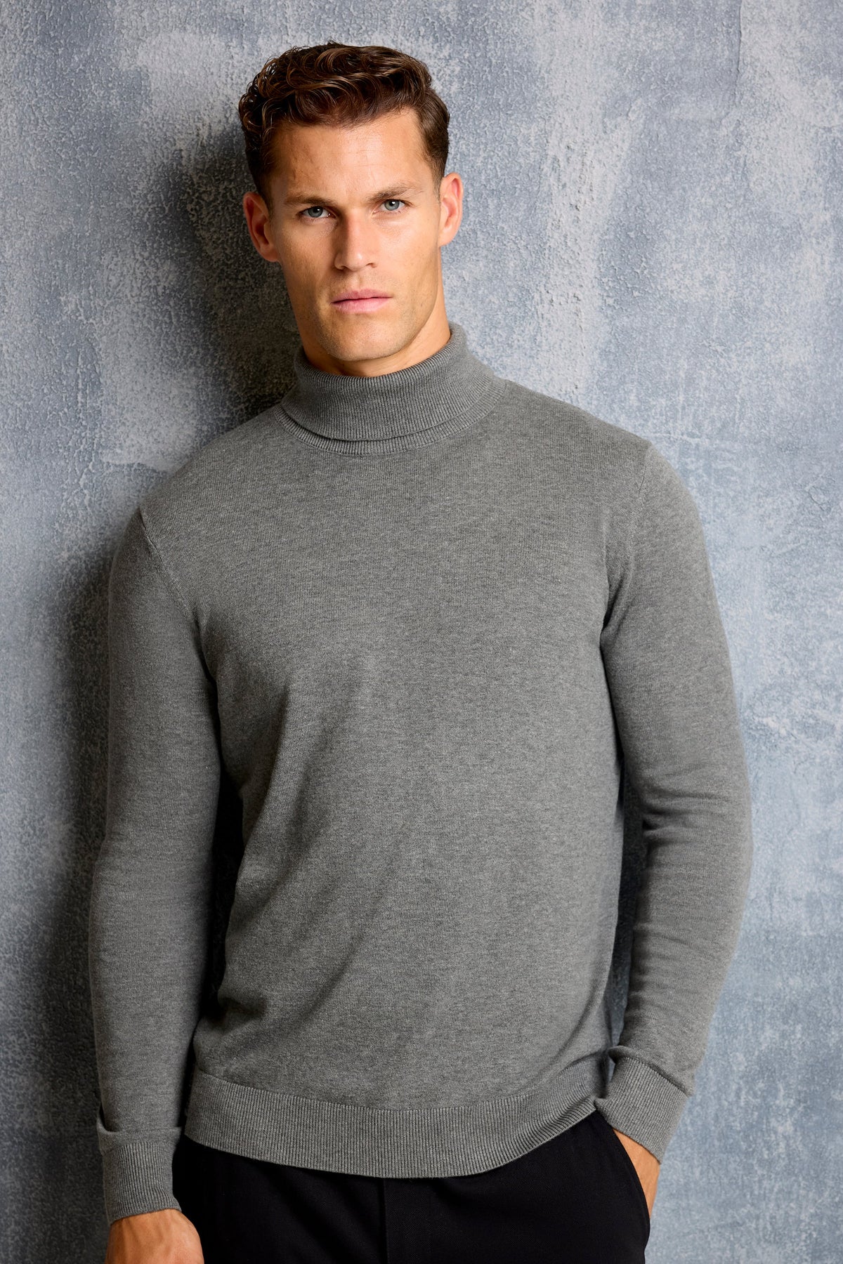 DER SANTONI ROLLKRAGENPULLOVER