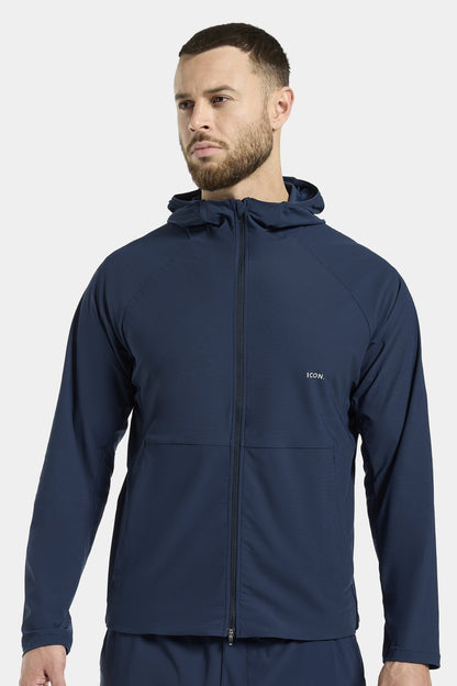 DER ACTIVE WINDBREAKER MIT KAPUZE