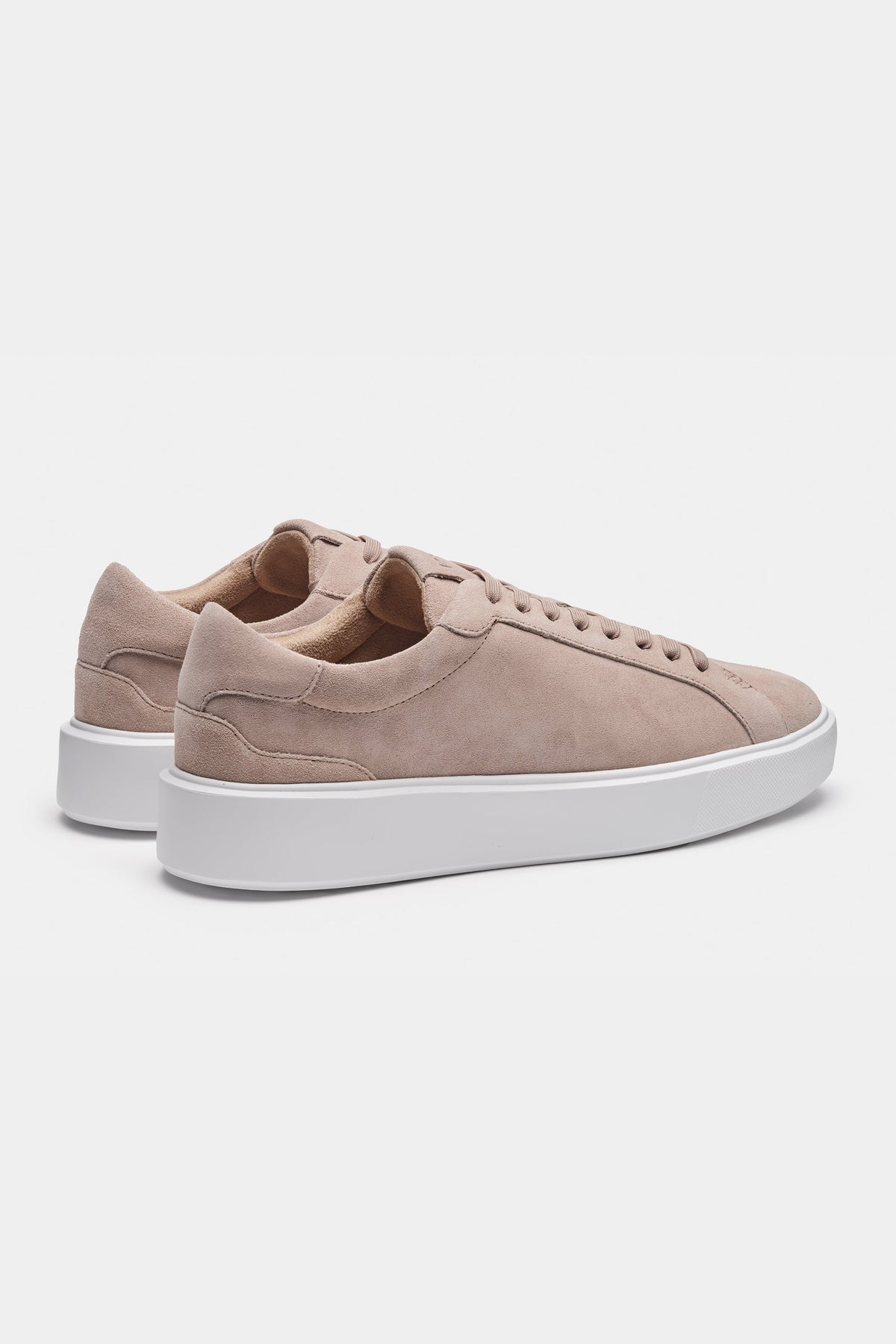 DER KLASSISCHE WILDLEDER-SNEAKER