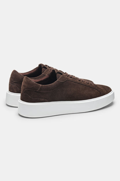 DER KLASSISCHE WILDLEDER-SNEAKER