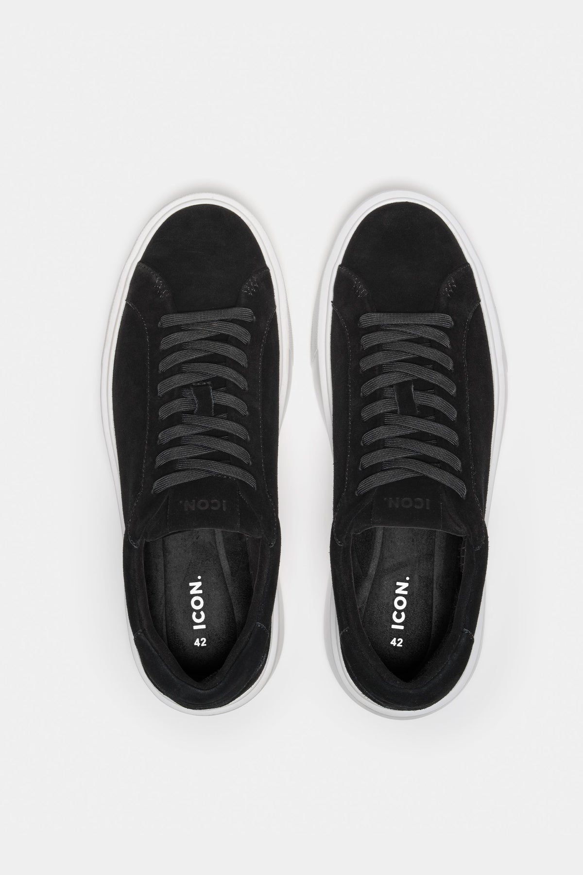 DER KLASSISCHE WILDLEDER-SNEAKER