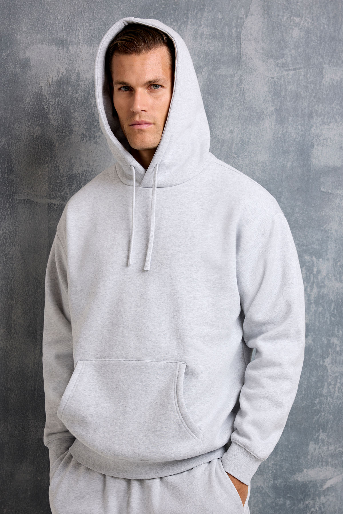 DER MILAN OVERSIZED HOODIE