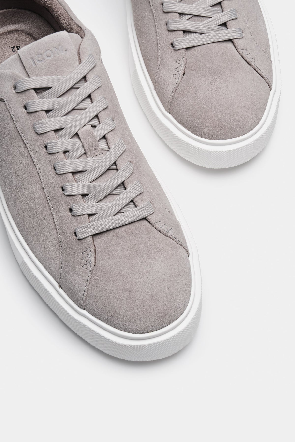 DER KLASSISCHE WILDLEDER-SNEAKER
