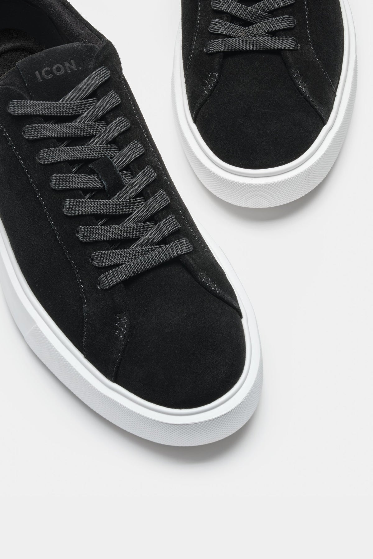 DER KLASSISCHE WILDLEDER-SNEAKER