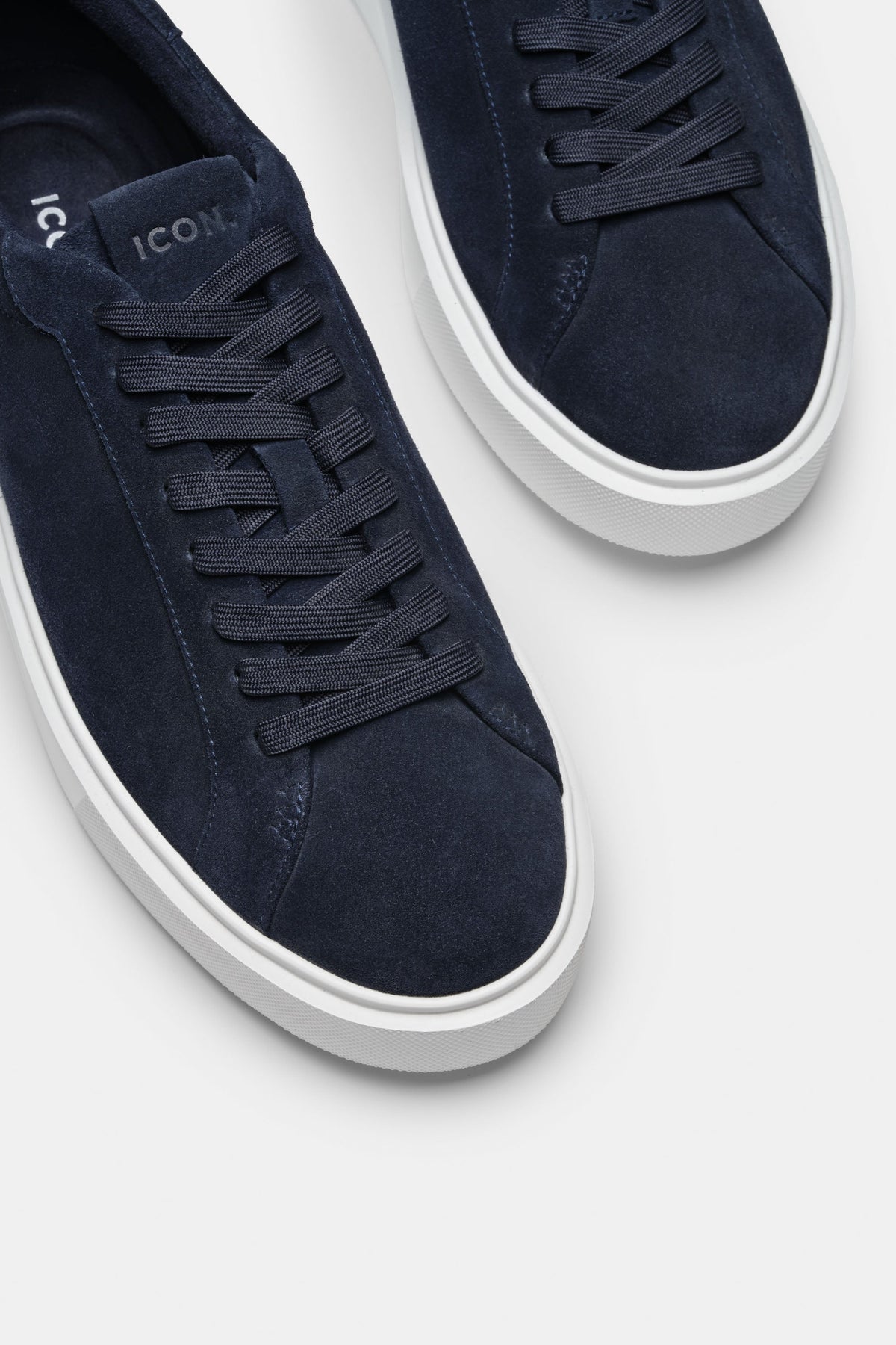 DER KLASSISCHE WILDLEDER-SNEAKER